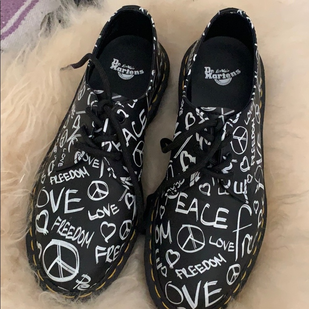EUC DR MARTENS | Graffiti print The Original